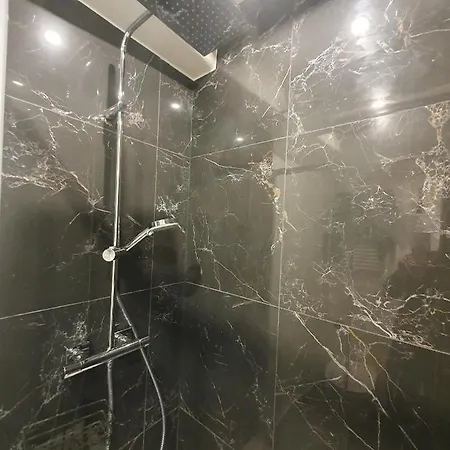 Exigehome-Grand Studio En Centre Ville - 300 M Du Rer A Saint-Germain-en-Laye Esterno foto